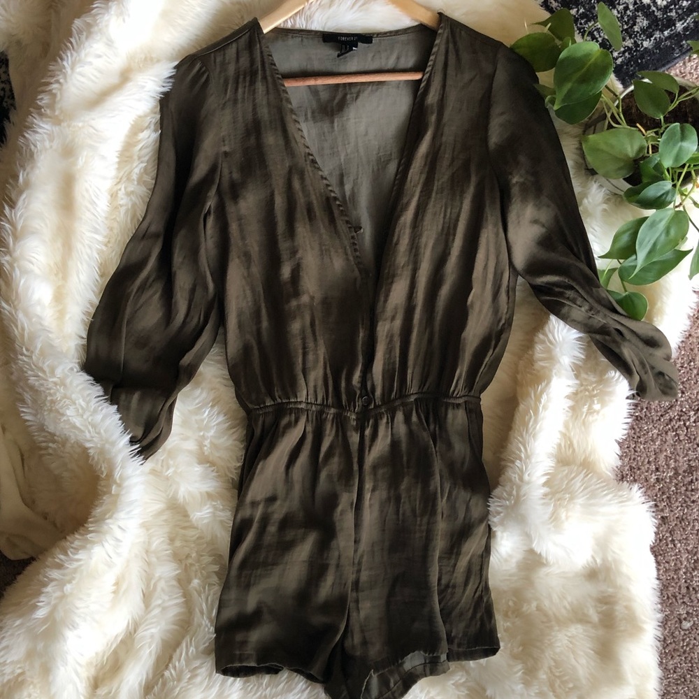 Olive green long sleeve romper